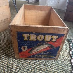 Vintage Apple Crate With Colorful Ad