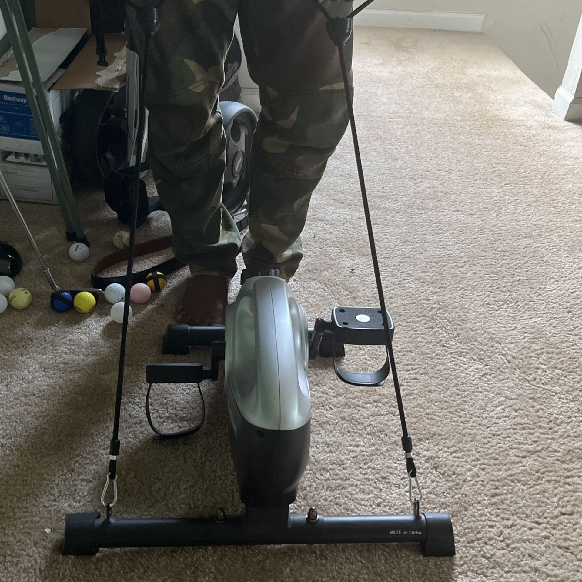 Sit down / Stand Up Exercise Bike w/ Ropes