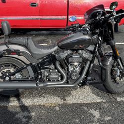 2023 Harley-Davidson Fat Bob 114 Cruiser In Excellent Condition!