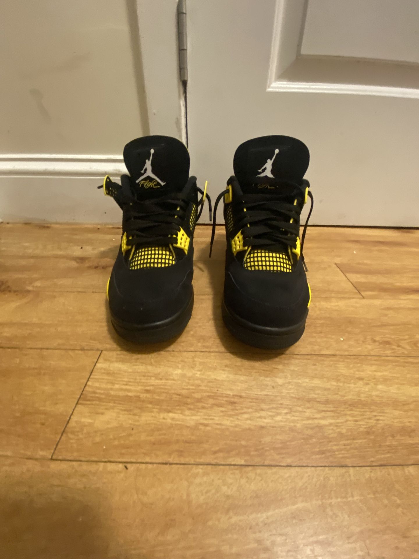 Jordan 4 Yellow Thunder