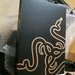 Razer Blade 14'' AMD Ryzen 9 5900HX 16GB RAM 1TB -  RTX 3070 QHD 165Hz