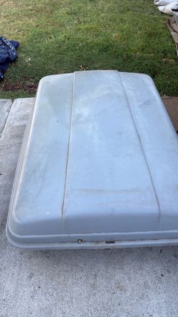 Car roof top storage bin