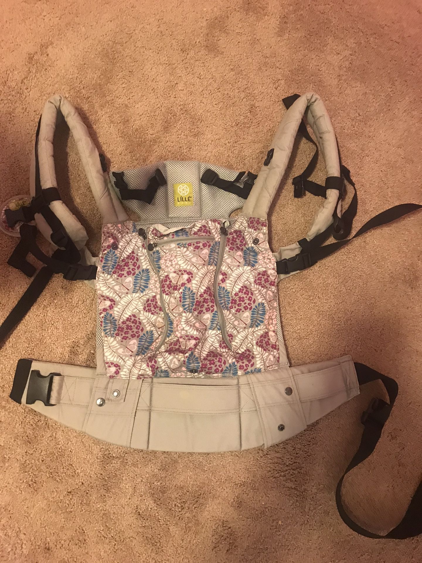 Lille baby infant carrier