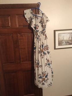 Beautiful flowing J.Stars dress