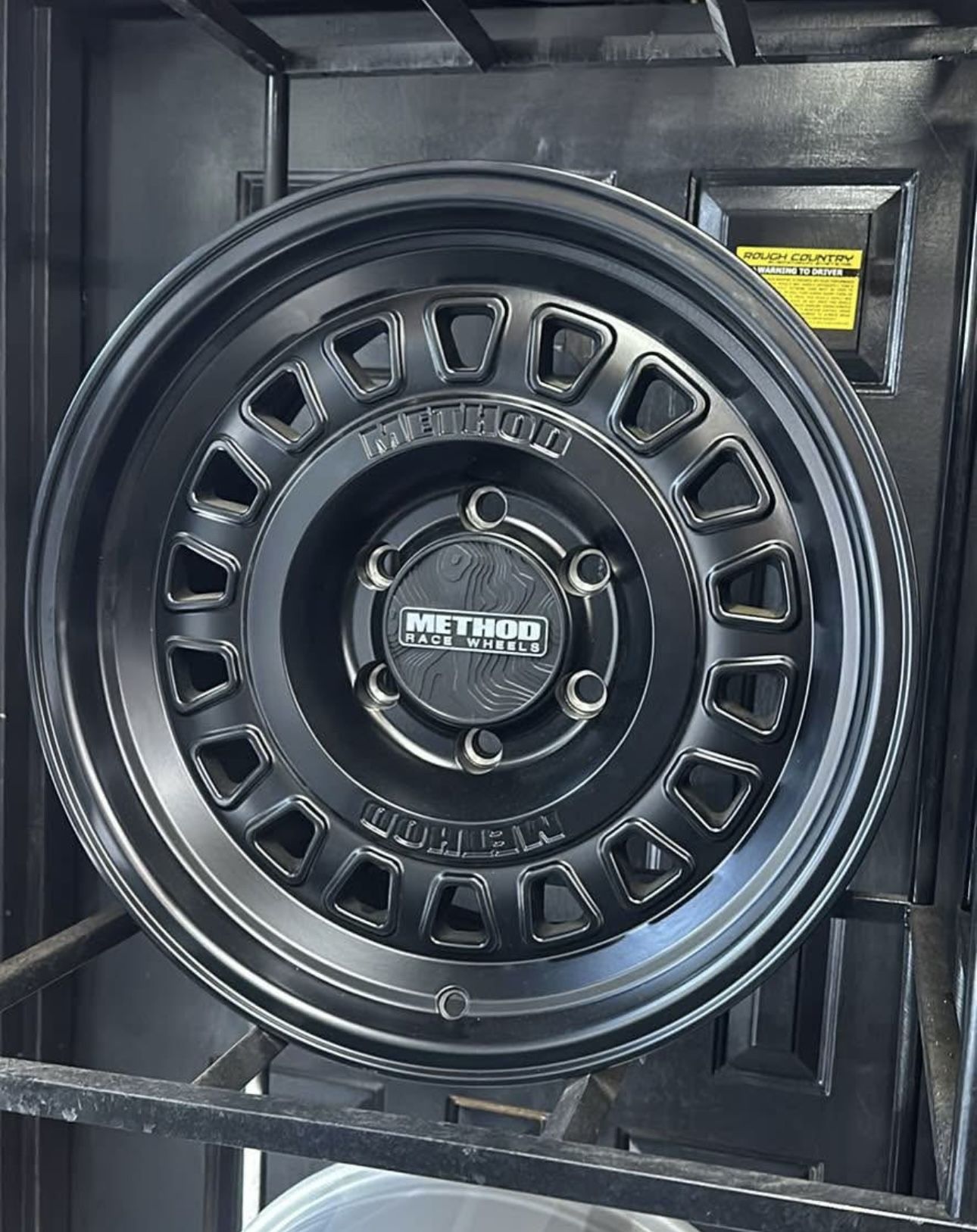 Method MR320 17x8.5 6x139.7 +0 Rims 265/70R17 All Terrain Tires Tacoma 4Runner Gx460 Gx470 Silverado