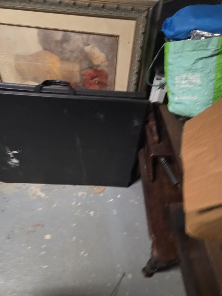 6ft Folding Table With Handle