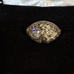Beautiful Vintage 18k White Gold Diamond Ring 
