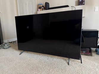 Samsung Flat-Screen TV with Remote