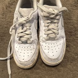 Kids Nike Air Force Size 6