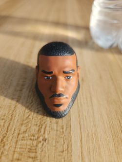 LeBron James head