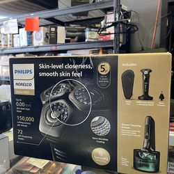 Philips Norelco Shaver 8000, Electric Shaver, Wet & Dry, with SenseIQ