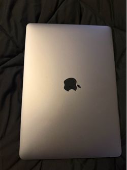 MacBook Pro 2022 M2