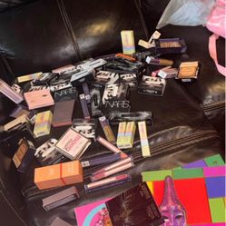 MAKEUP 10$ EACH OR LESS BRAND NEW 