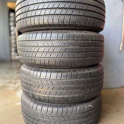 205/65/15. Michelín