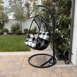 Indoor Outdoor Swinging Egg Chair With Stand