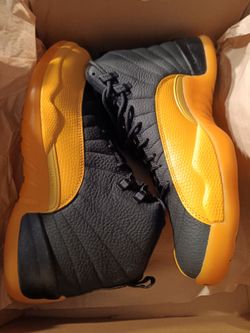 Air Jordan 12 Retro Black University Gold