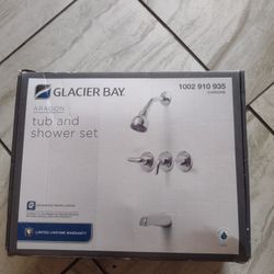 Glaciar Bay Tub And Shower Set 