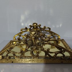 HOLLYWOOD REGENCY NAPKING HOLDER 7.5"×5"×3"