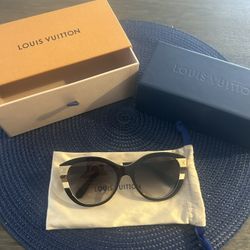 Authentic Louis Vuitton Sunglasses 