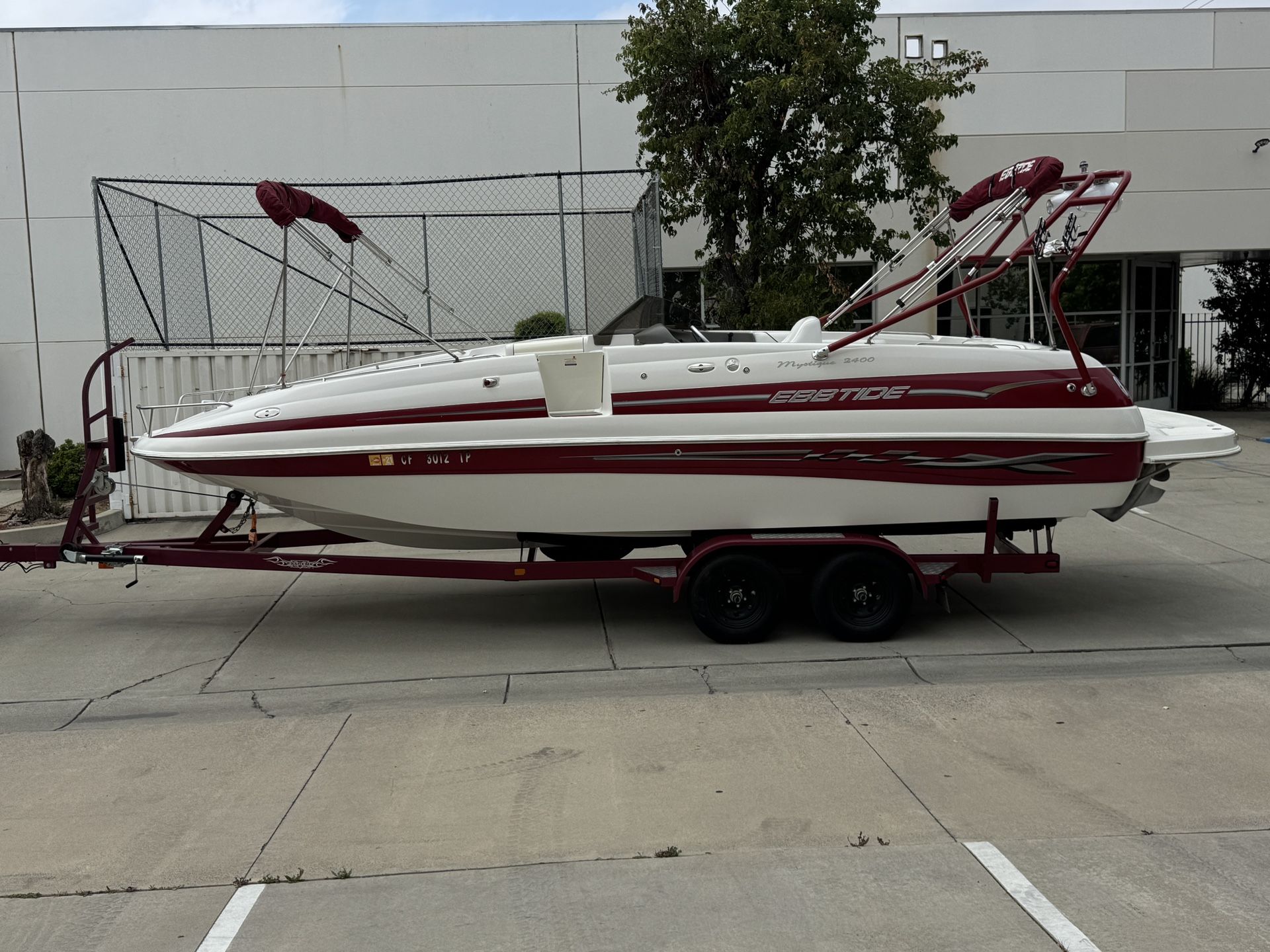 2004 Ebbtide Mystique 2400