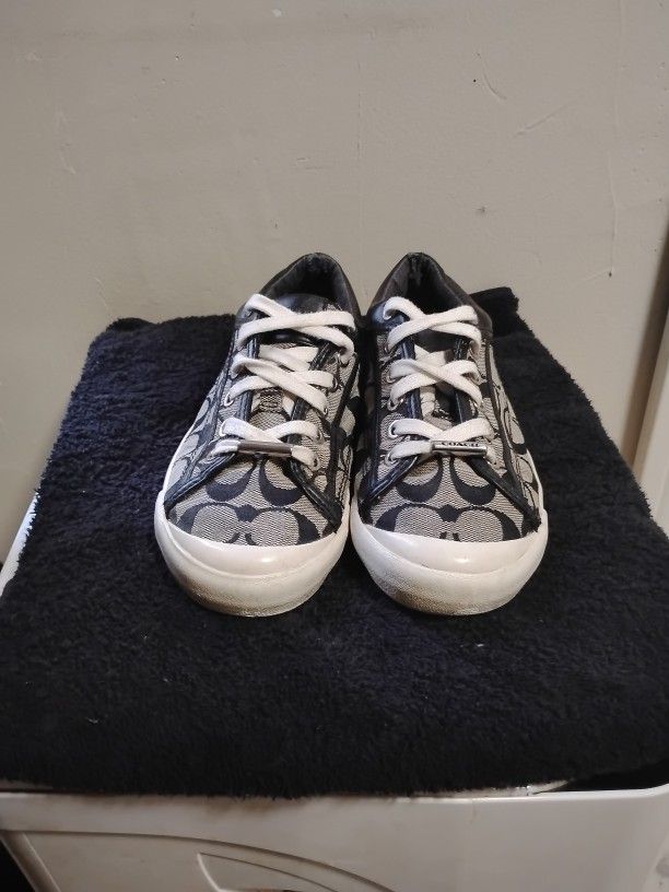 Coach, Size 6.5