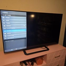 50" Vizio TV- Good Condition!