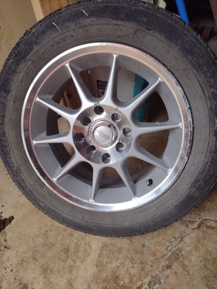 Tire Rim $75 Or Best Offer I'm Not Sure What It Is Off