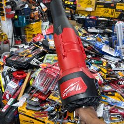 Milwaukee Quik-Lok Blower Attachment