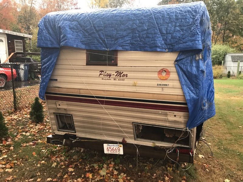 Free Play Mor Camper 20ft Need to be gone by friday!!!