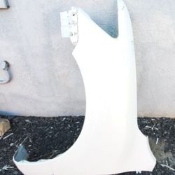 2018 -2021 NISSAN TITAN LEFT FENDER
DRIVER SIDE USED GENUINE OEM. NC51