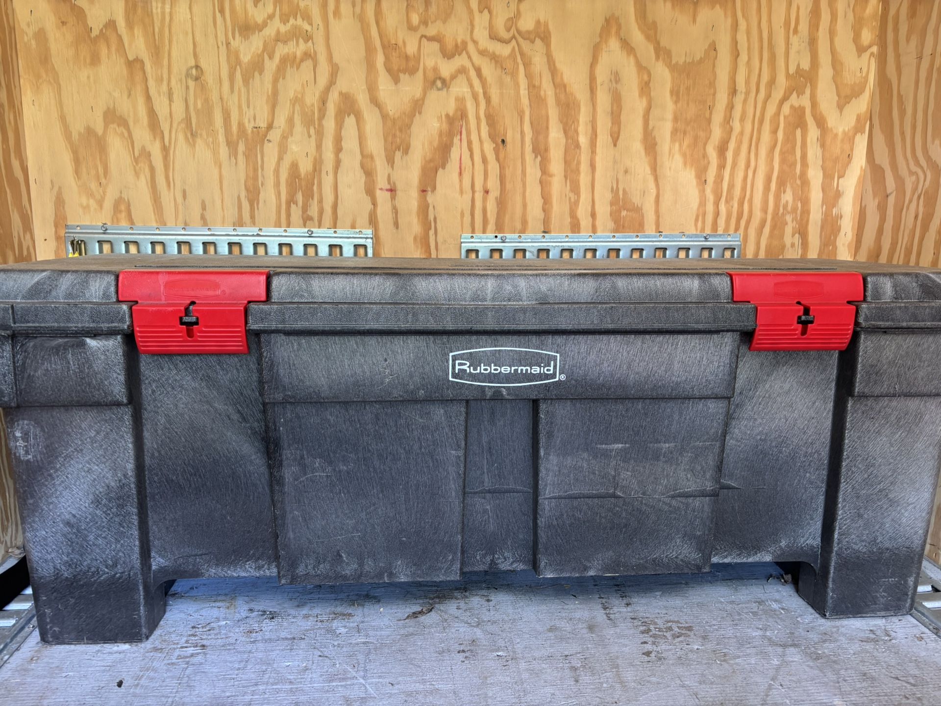 60” Rubbermaid Truck Bed Pickup Cargo Utility Storage 7079