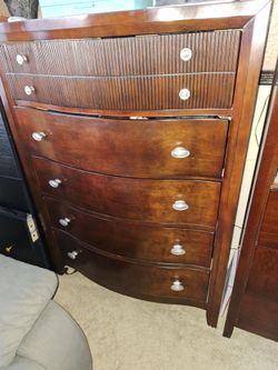 Multi drawer dresser
