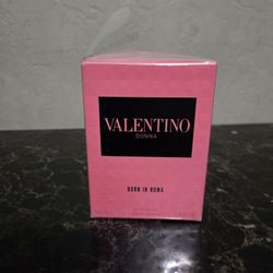 Valentino  Donna Born In Rome