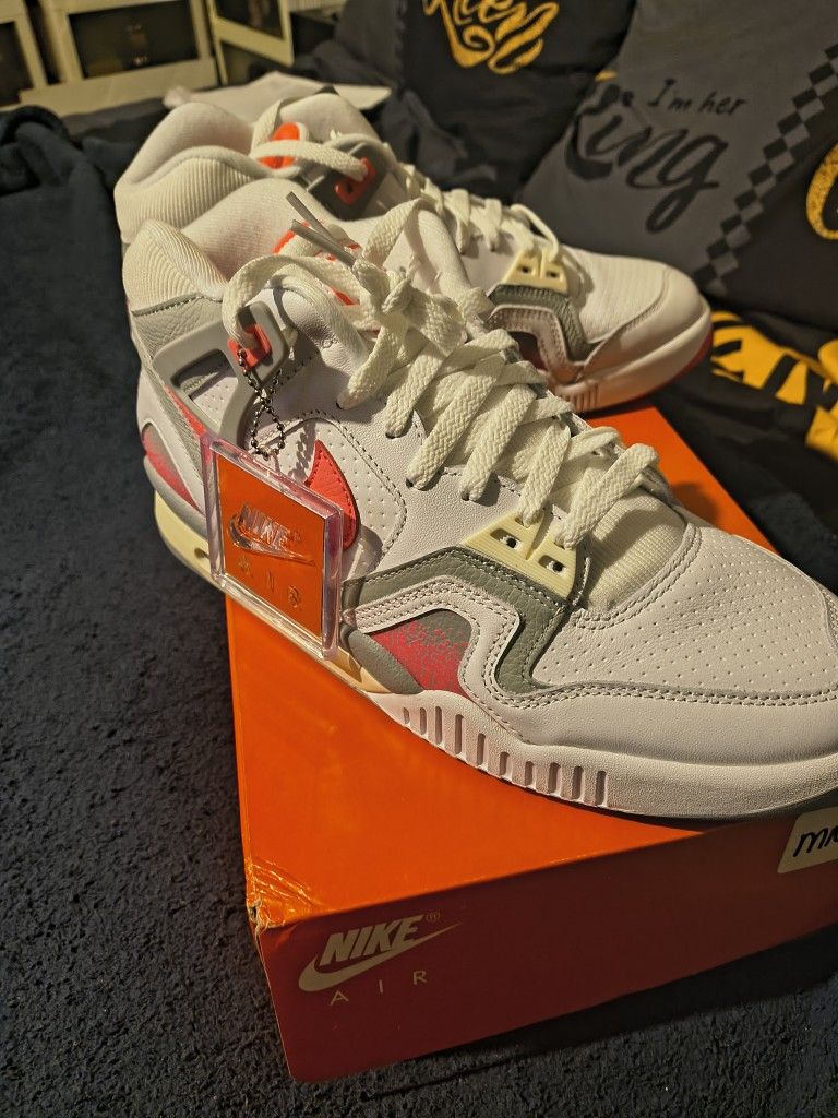 Nike Air Tech Challenge 2