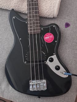 Squier affinity H Jaguar bass