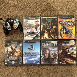 Lot Of 7 GameCube Games And A Controller
