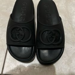 gucci interlocking g slides