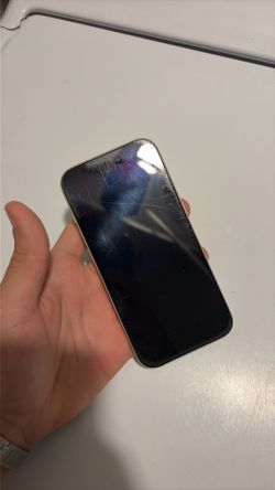 iPhone 15 yellow