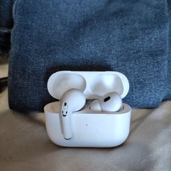 Apple Air pod pros 2nd generation $$60!! Obo
