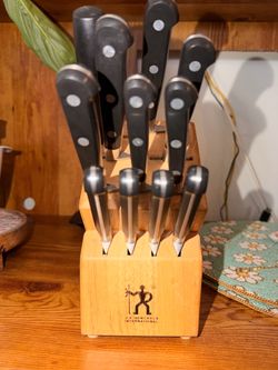 Henkles Knife Set