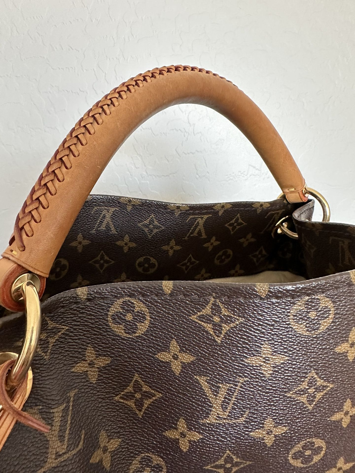 AUTHENTIC LV LOUIS VUITTON ARTSY MM + W/ DUST BAG & LV SHOPPING BAG for Sale  in Lake Villa, IL - OfferUp