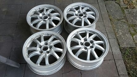 Prius v 16" rim (Toyota honda nissan scion subaru )