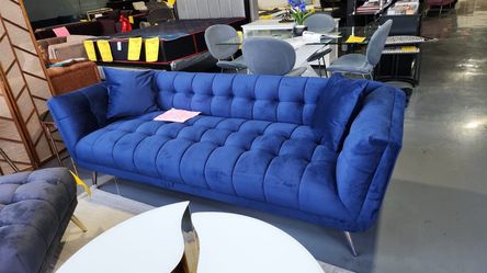 NEW SOFA BLUE VELVET 90x36