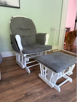 Rocking chair / foot rest