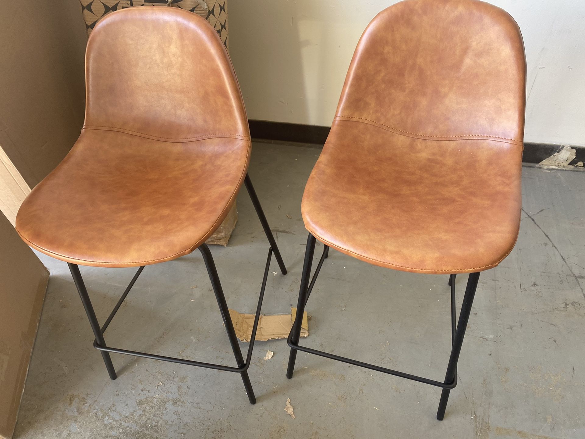 🍹Neil Faux leather Bar/Counter Stool (Set of 2)-Brand New