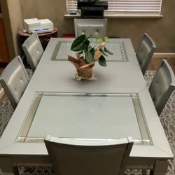 6 Chair Dining Table And Matching China Hutch 