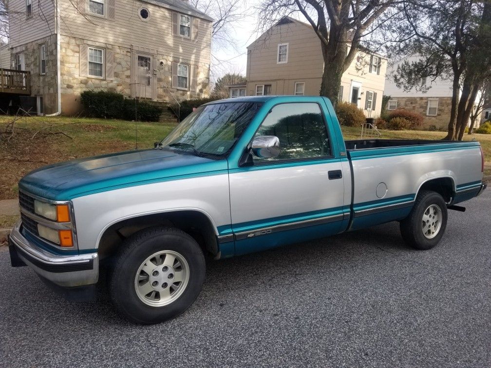 Chevrolet Silverado!!!! (Clean)