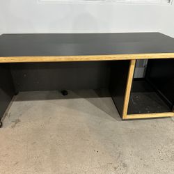 KK Audio Desk For Music Recording Studio Or Video Editing