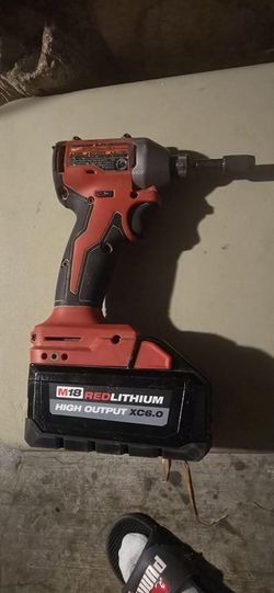 Milwaukee Drill with battery no charger