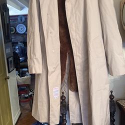London Fog Men’s Mainstay Coat  Size 38 Long